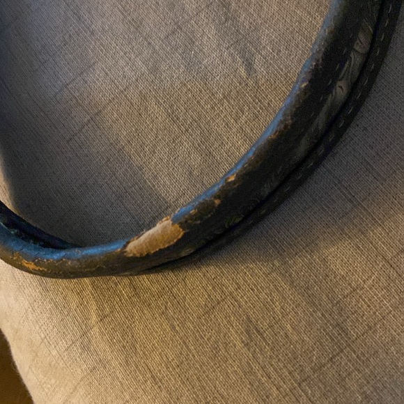 Montana West purse with faults but still has lots of life - Picture 9 of 9